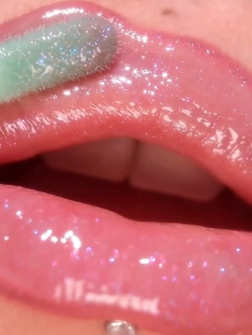 KIKO Milano x Candy Crush™ Sparkle Lip Gloss 04 Aquamarine Aura
